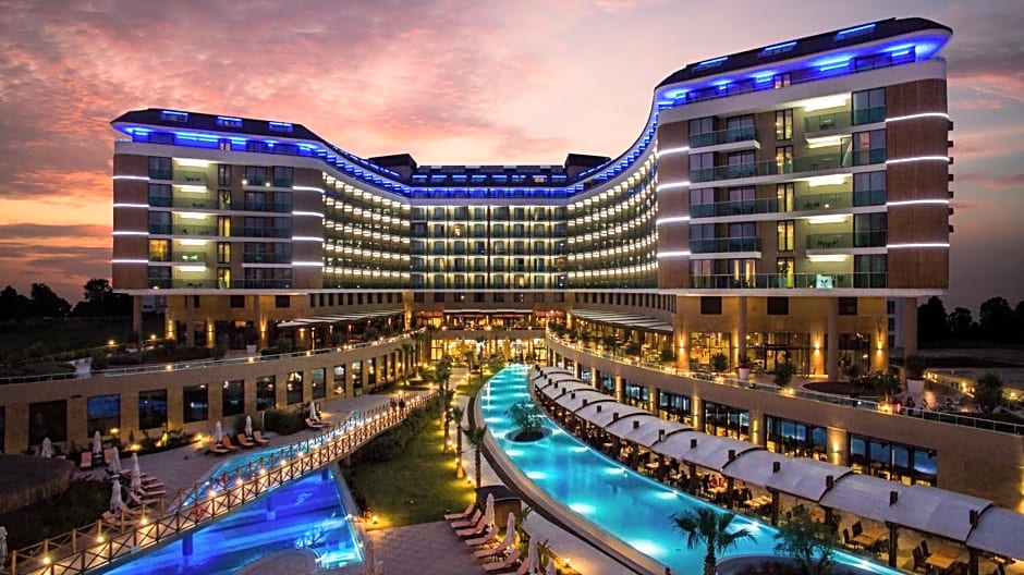 Aska Lara Resort & Spa Hotel
