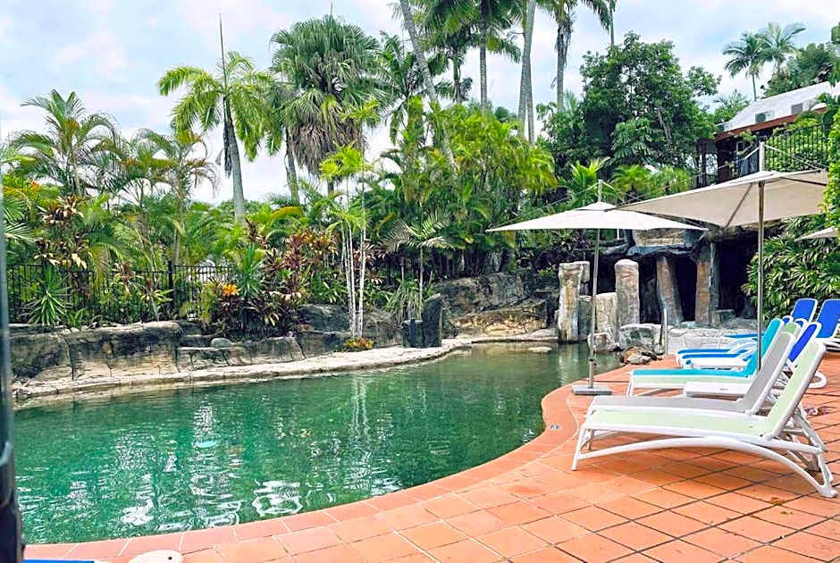 WanderLust - Little Slice of Heaven on Macrossan Str