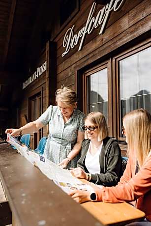 Hotel Dorfcafe Unken