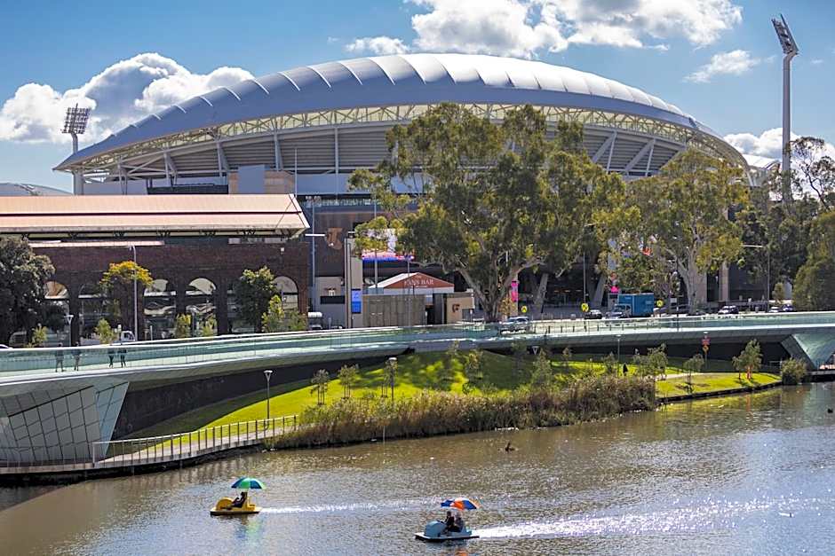 Oaks Adelaide Horizons Suites