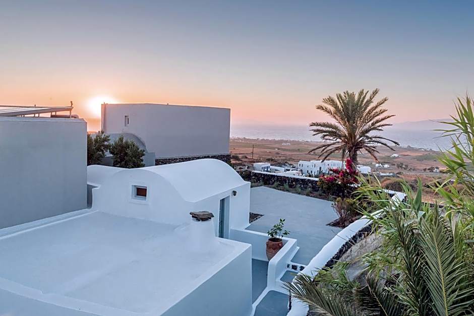 AQUA SERENITY LUXURY SUITES SANTORINI