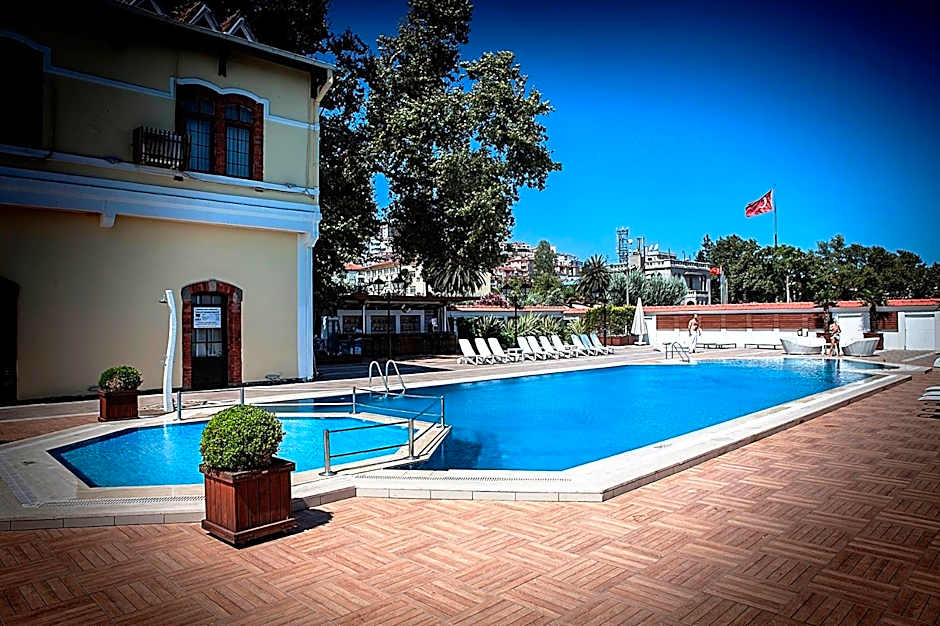 Montania Special Class Hotel