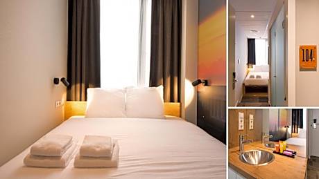 Small Double Room (Including free parking)