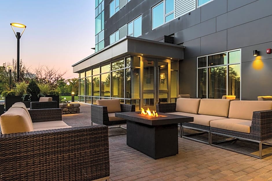 AC Hotel by Marriott Boston Cambridge