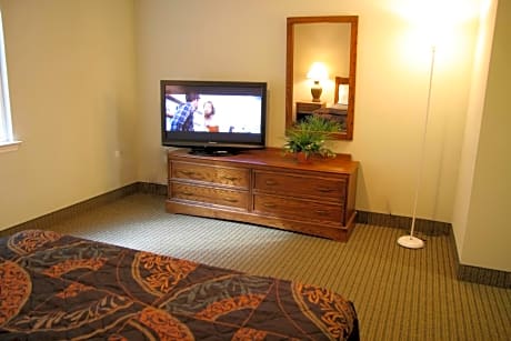 Deluxe King Suite