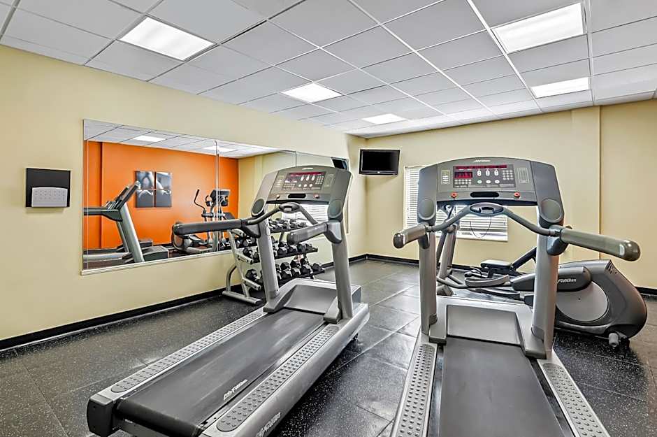 Country Inn & Suites by Radisson, Princeton, WV