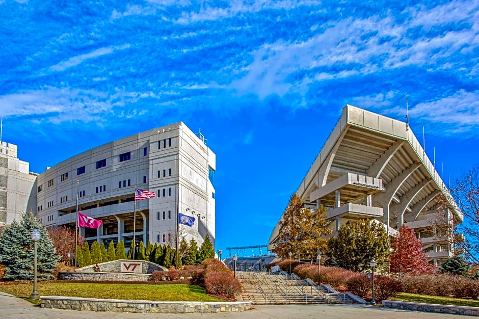La Quinta Inn & Suites by Wyndham Radford