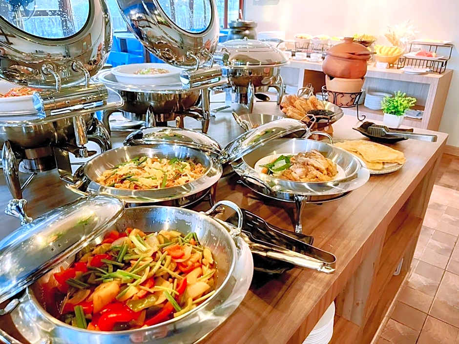 The Sixteenth Naiyang Beach Hotel