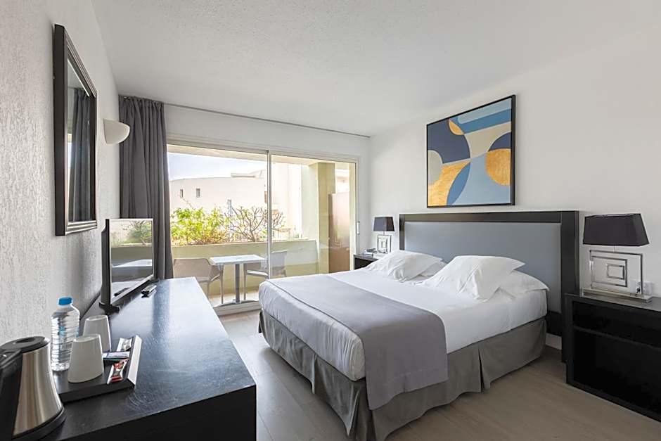 Photo 1 of 4 of Standard 1 Double Bed or 2 Beds