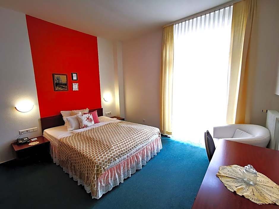 Tante ALMA's Mannheimer Hotel