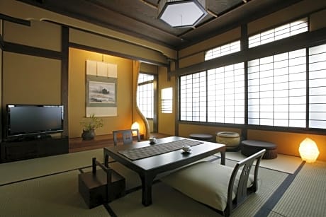 Sawarabi Deluxe Japanese Style Room with Open-Air Bath