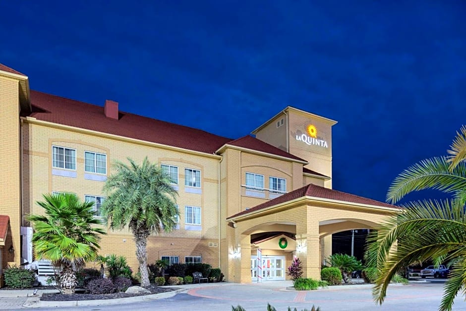 La Quinta Inn & Suites by Wyndham Hinesville - Fort Stewart