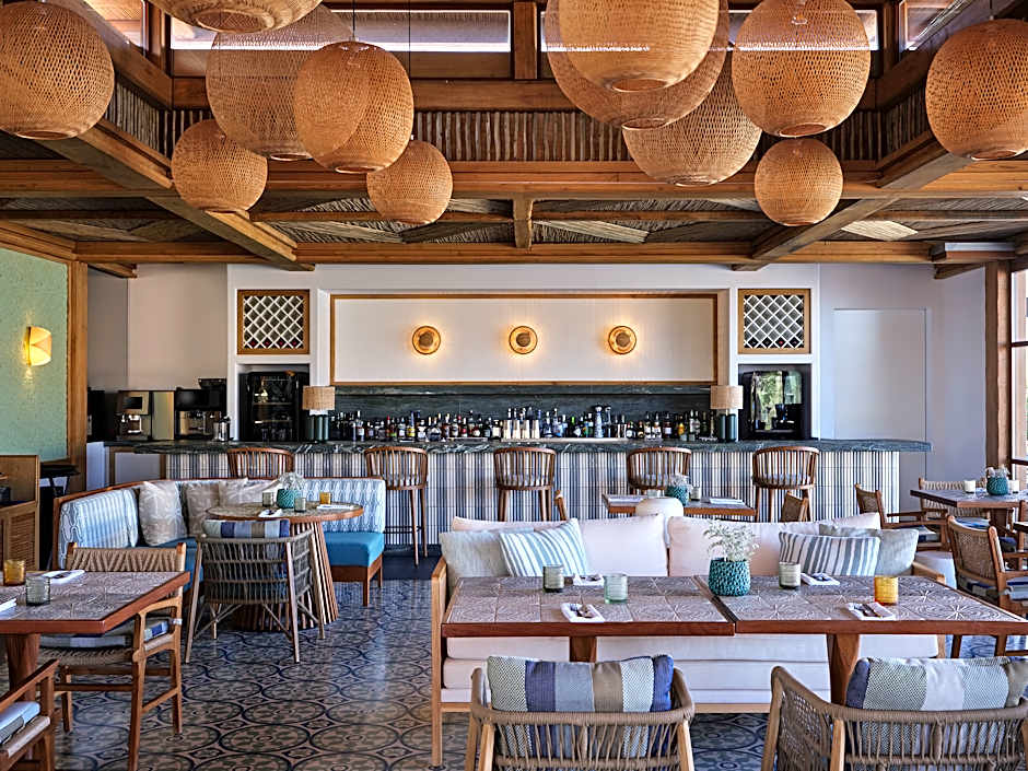 Myconian Sunrise Relais & Chateaux Hotel