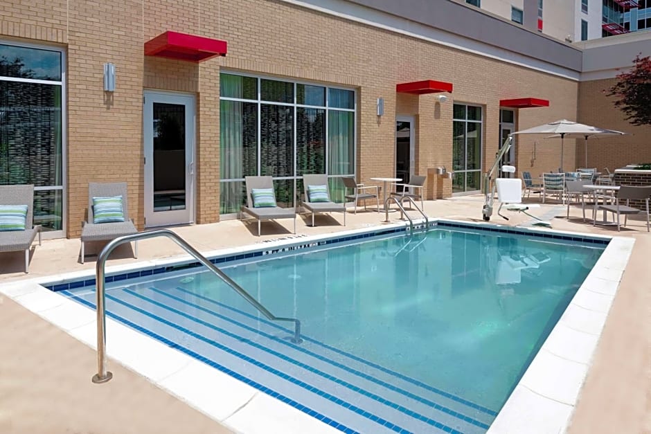 Hampton Inn By Hilton & Suites Atlanta Buckhead Place, GA