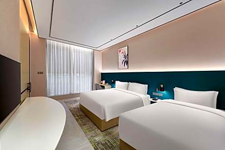 Deluxe Family Suite