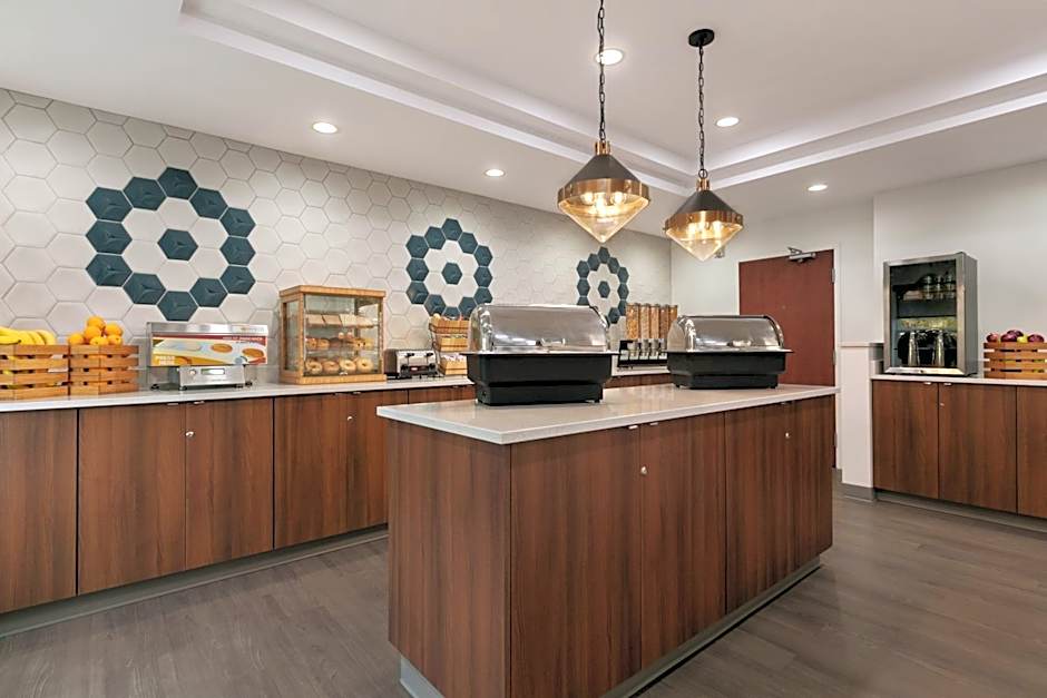 Days Inn & Suites by Wyndham Sherwood Park Edmonton