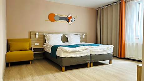 Large Double Room