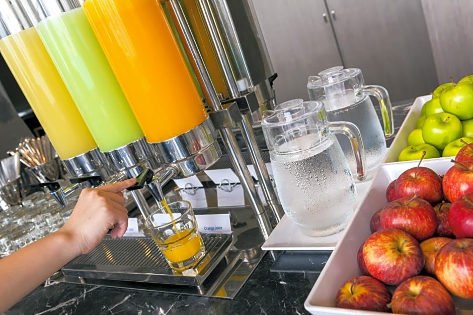 Holiday Inn Bengaluru Racecourse By IHG