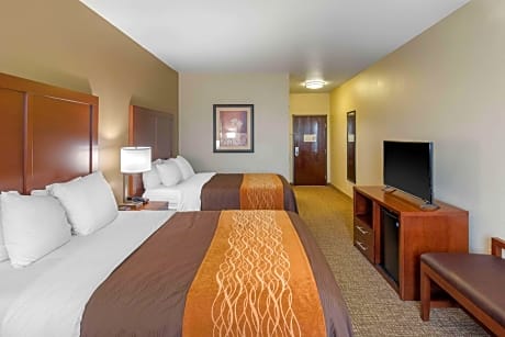 2 Queen Beds, Nonsmoking, Accessible