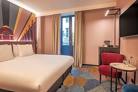 Medium Room
