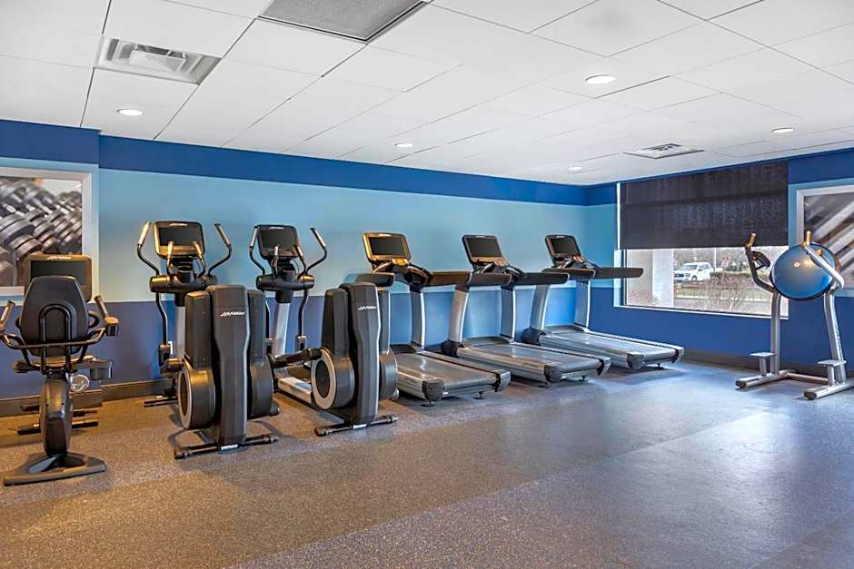 Radisson Hotel Detroit Metro Airport