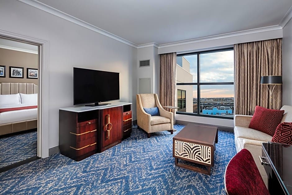 The Higgins Hotel New Orleans, Curio Collection By Hilton