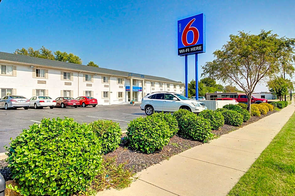 Motel 6-Wichita, KS