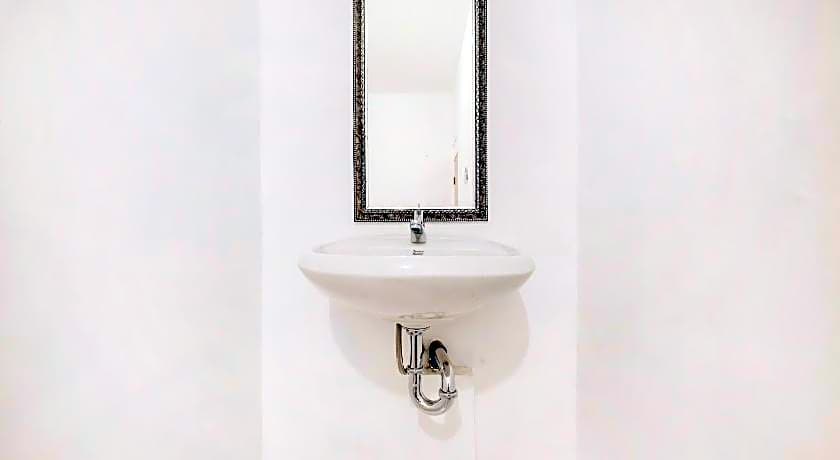 OYO 2394 Hotel Brosta