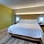 Holiday Inn Express Pittston - Scranton Airport