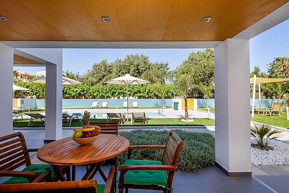 Coconut Palm Paradise