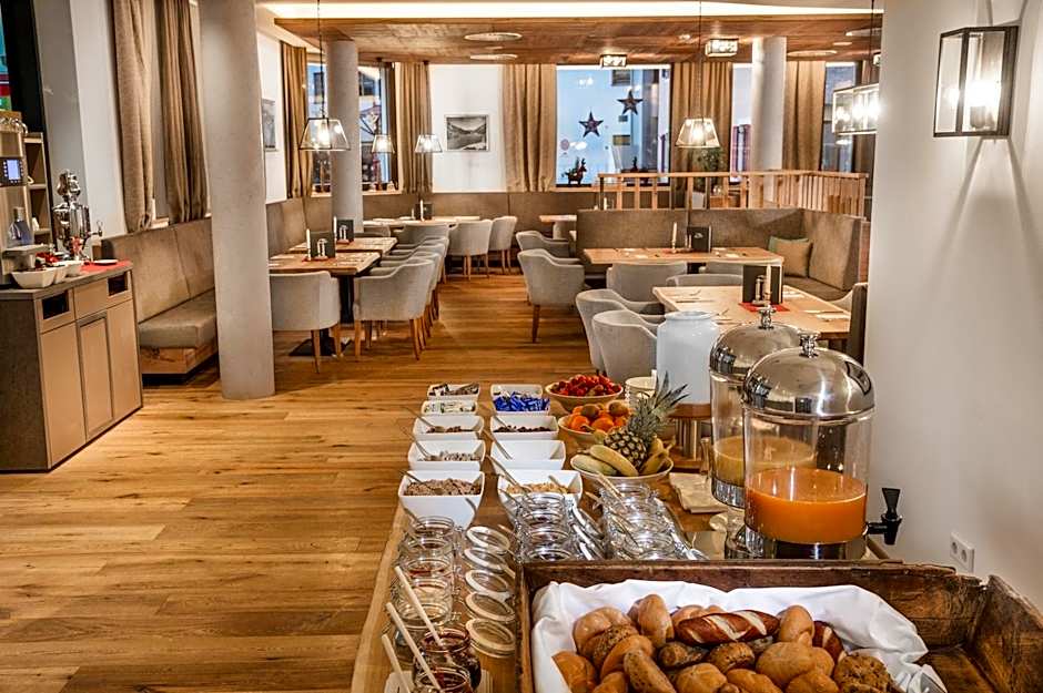 AlpenParks Hotel & Apartment Orgler Kaprun