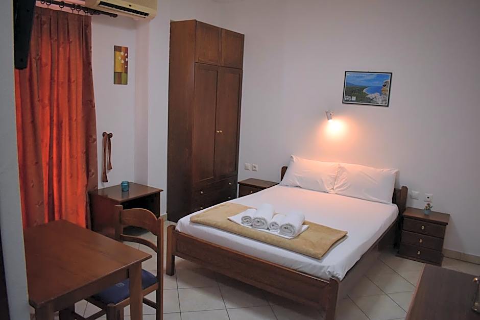 Galanis Studios and Apartments