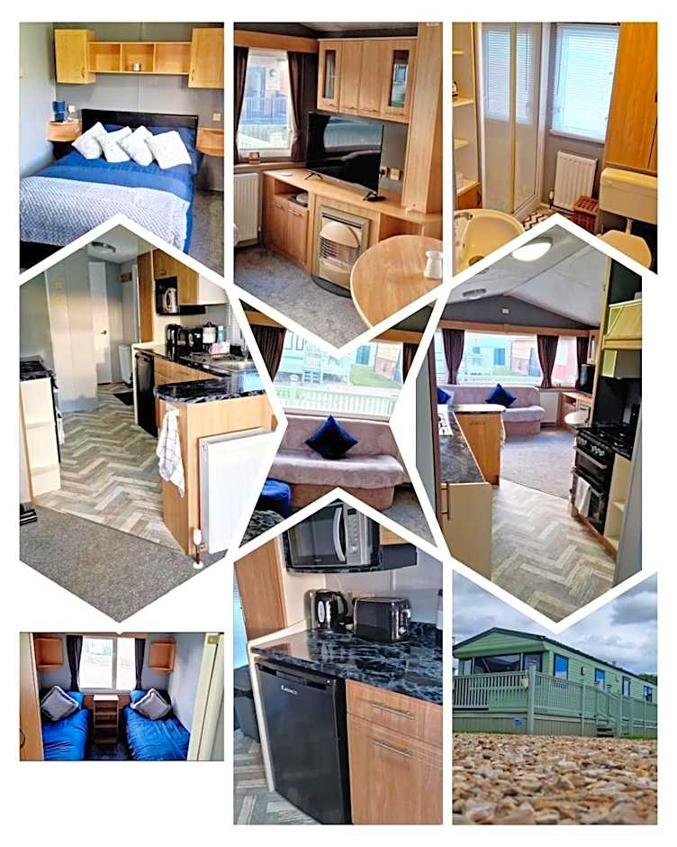 Herons Mead Touring Park and Fishing Lakes - Plot 18