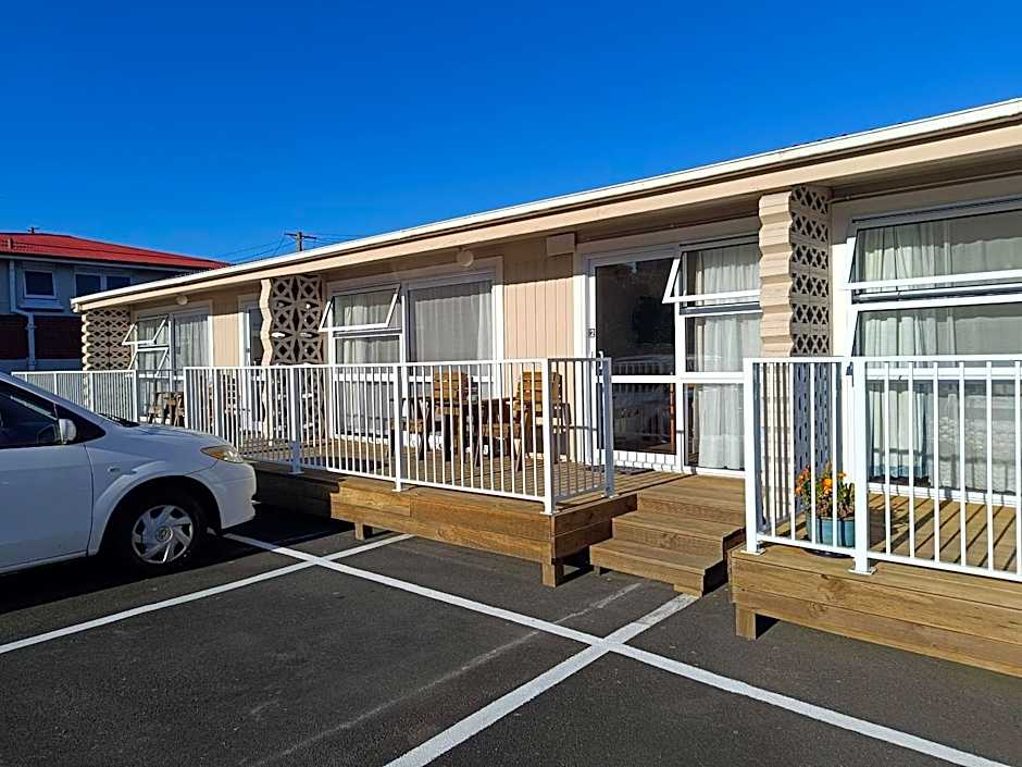 Bayfield Motel and Apartment