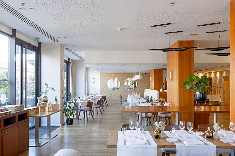 Renaissance by Marriott Aix-en-Provence Hotel