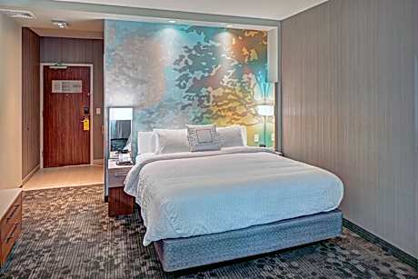 King Room with Sofa Bed and Adapted Tub - Mobility and Hearing Accessible