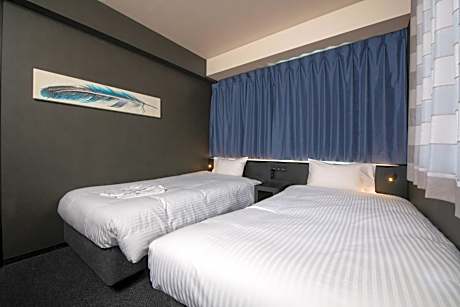 Standard Twin Room - Non-Smoking