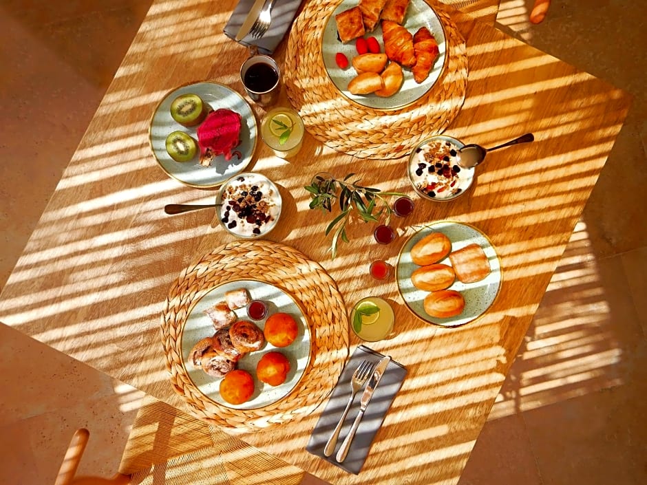 Amantes Villas and Suites