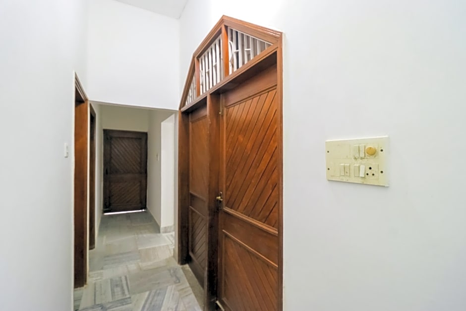 OYO 65521 Hotel Prashansha Palace