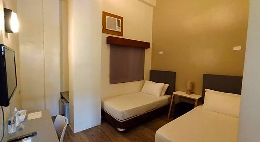 Zillion Pavilion Family and Business Hotel