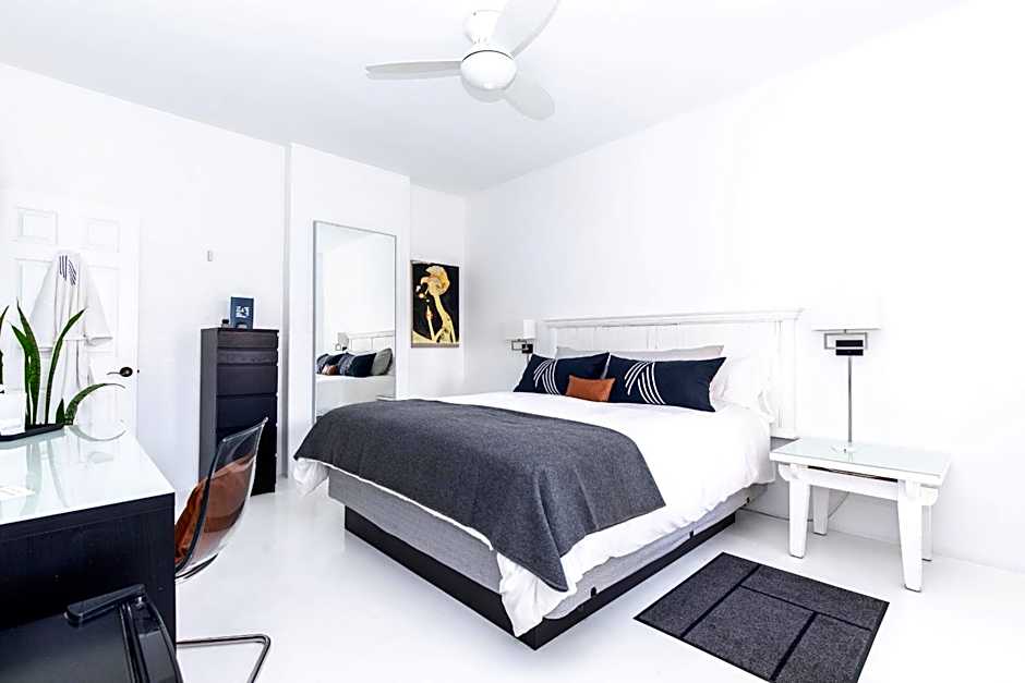 Alcazar Palm Springs