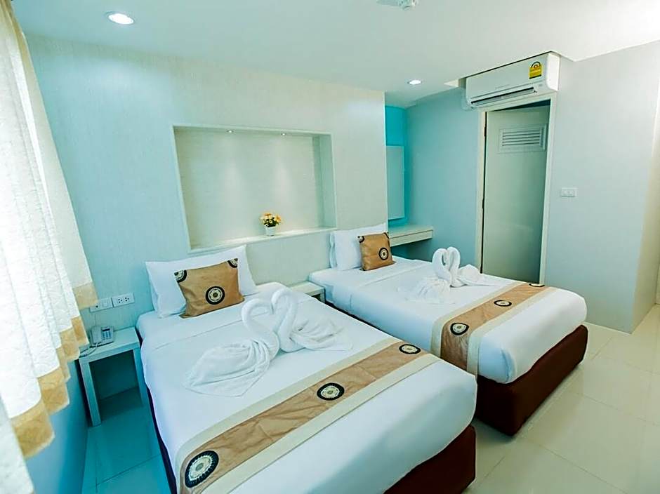 De Lux Bangkok Hotel 