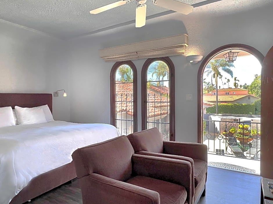 Casa Del Mar Inn