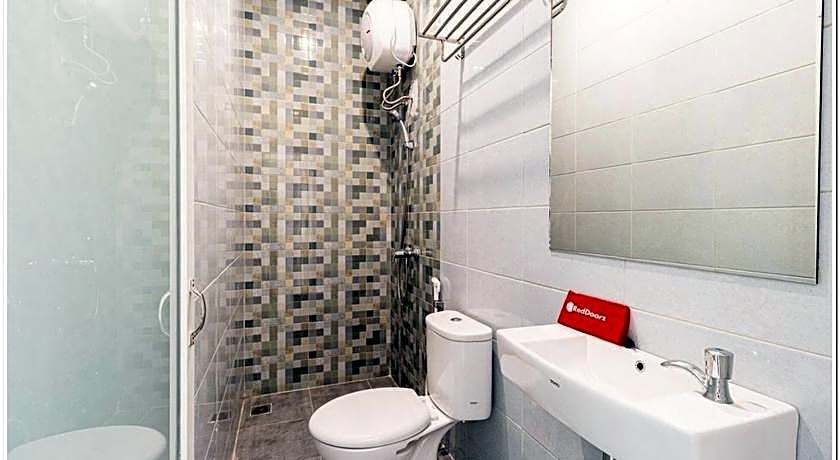 RedDoorz Plus @ Centrium Katamso Medan