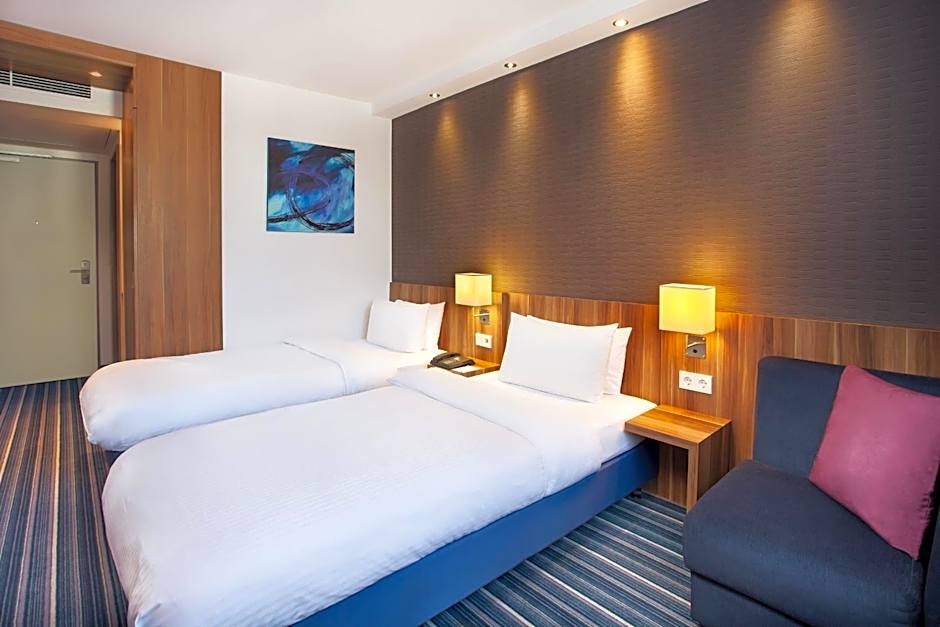 Holiday Inn Express Augsburg By IHG
