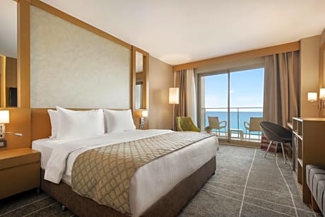 Double Room with Sea View - Non-Smoking