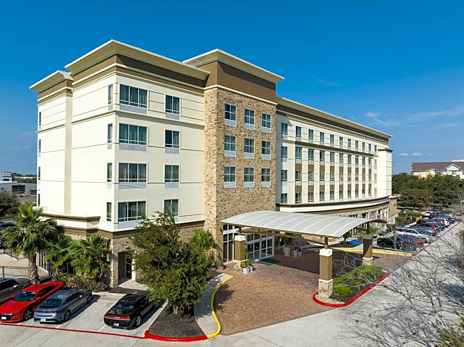 DoubleTree by Hilton Houston Westchase