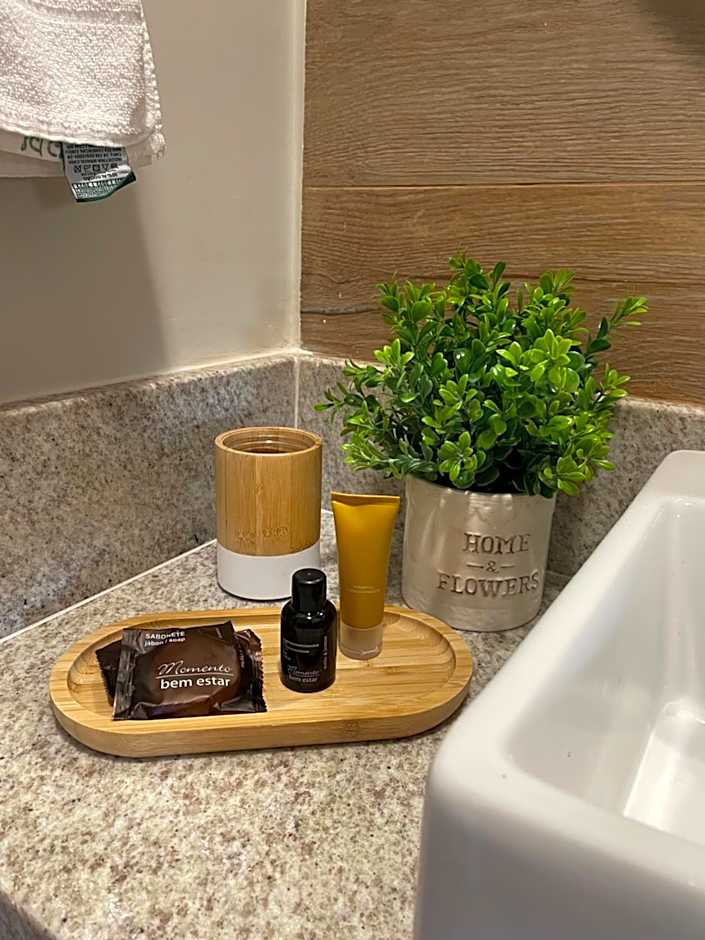 Flat PRAIA Home Experience Dante Michelini