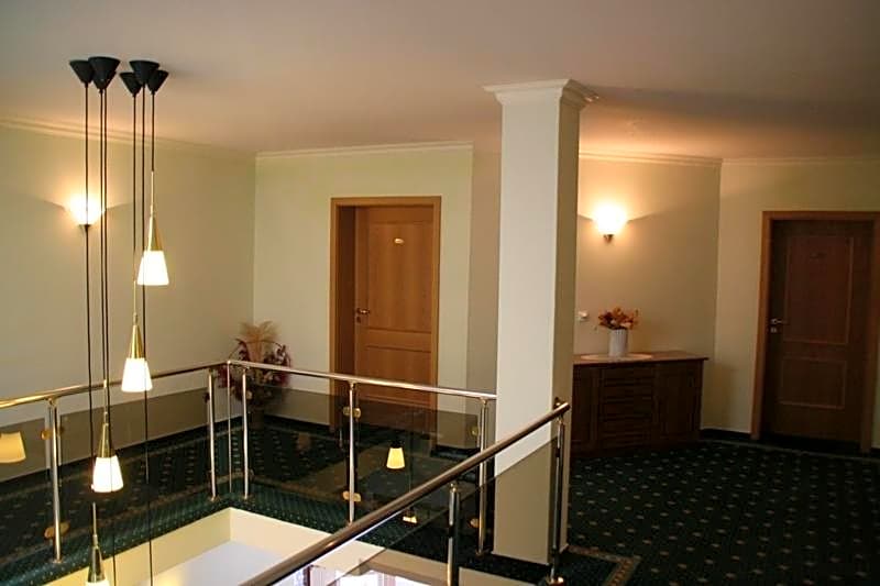 Hotel garni SEESCHLÖSSCHEN