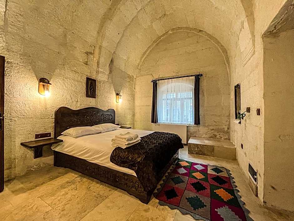 Takunya Cave Hotel